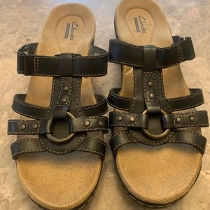 Women’s Clark sandals black size 8